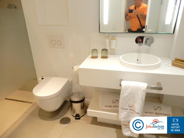 Poze Royal Hideaway Corales Suites 11