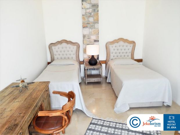 Poze Sarpedor Boutique 7