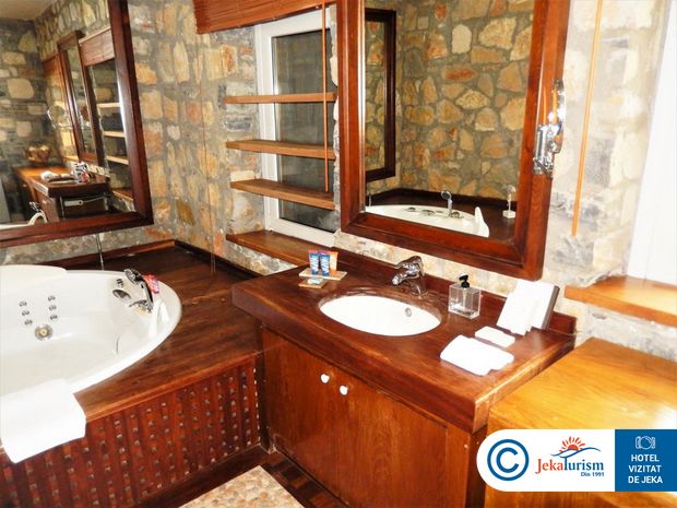 Poze Sarpedor Boutique 9