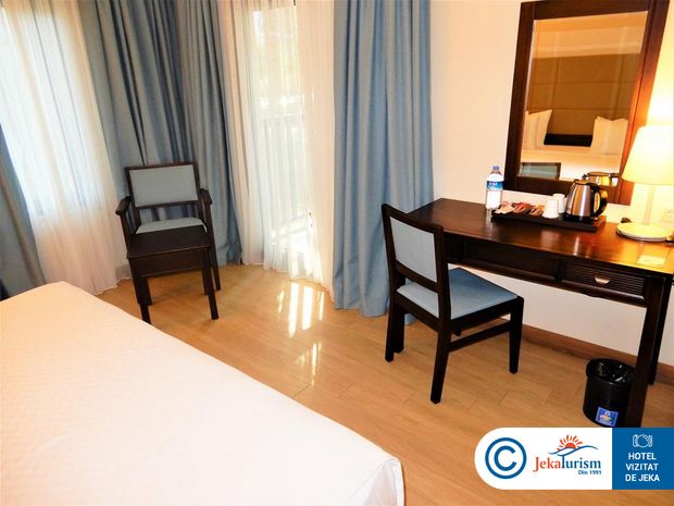 Poze Seven Seas Life 15