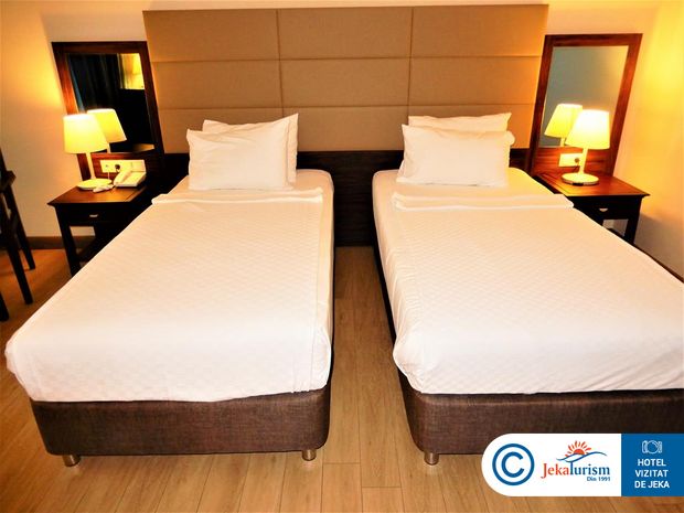 Poze Seven Seas Life 16