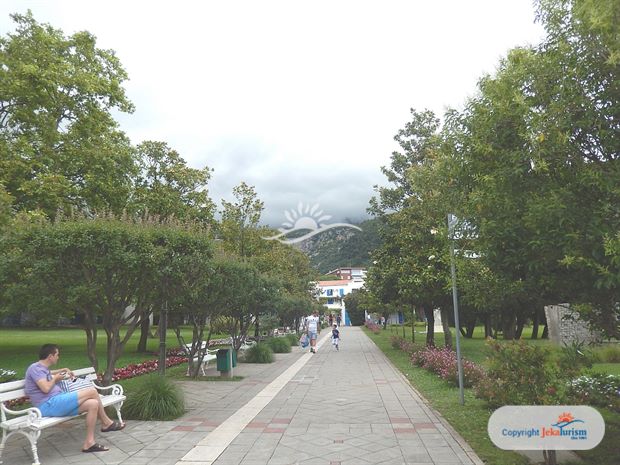 Poze Slovenska Plaza 18