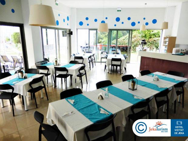 Poze Sunrise Village 13