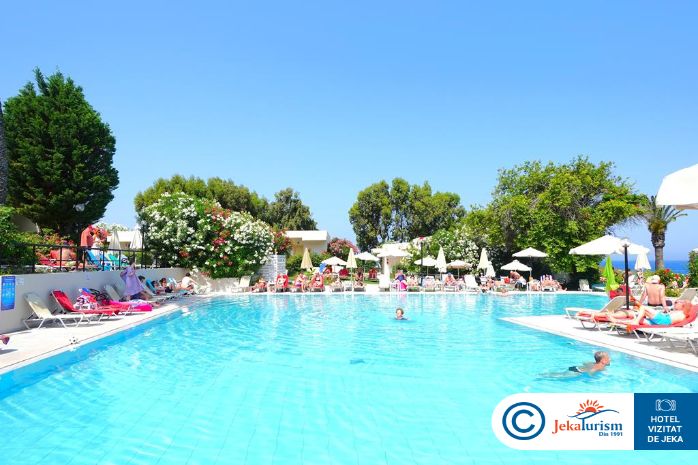 Poze Sol Cosmopolitan 17