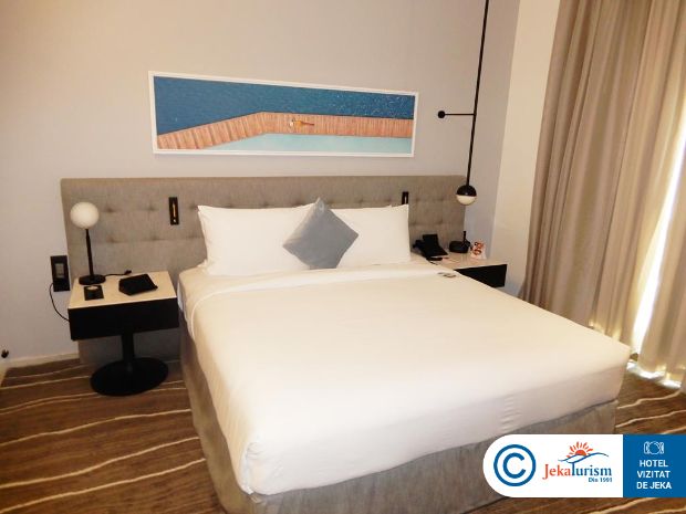 Poze Th8 Palm Beach Resort, Vignette Collection By Ihg Emiratele Arabe