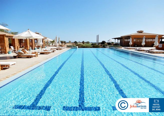 Poze The Cascades Golf Resort 10