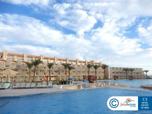 Poze The V Luxury Resort Hurghada