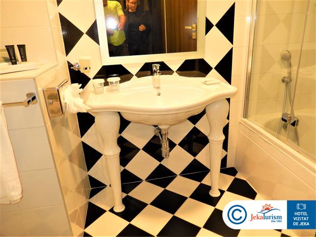 Poze The Victoria Malta