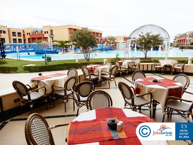 Poze Titanic Palace 10