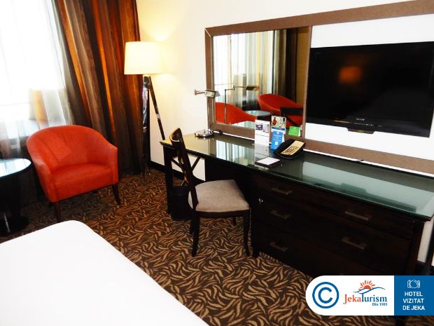 Poze Towers Rotana 6