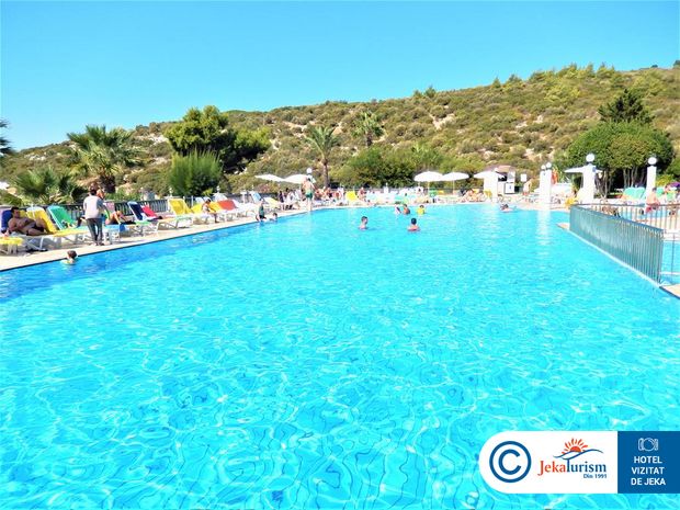 Poze Tusan Beach Resort 7