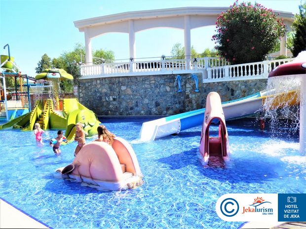 Poze Tusan Beach Resort 9