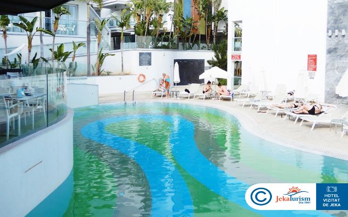 Poze Tasia Maris Oasis 7