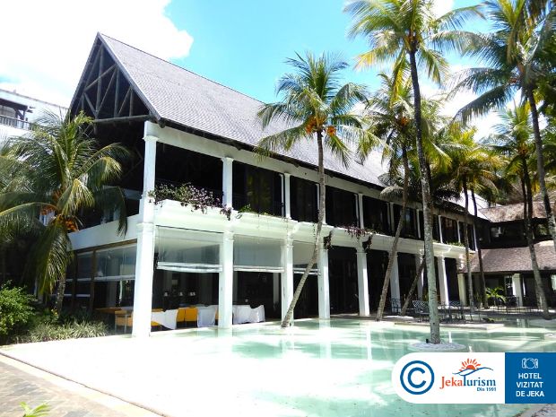 Poze The Ravenala Attitude Balaclava