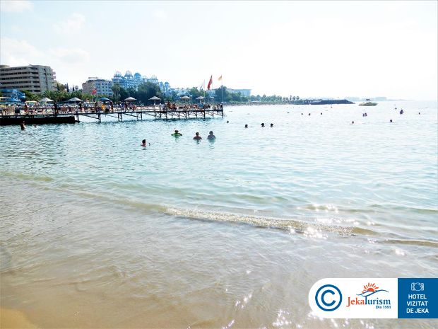 Poze Utopia Resort & Residence 12