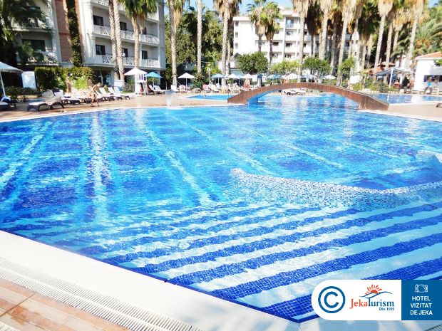 Poze Utopia Resort & Residence 7