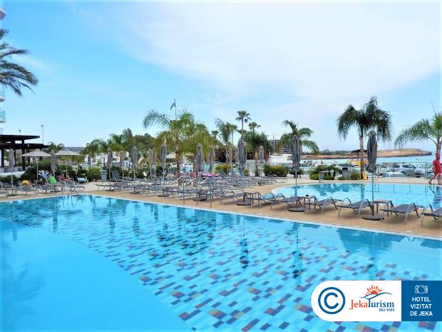 Poze Vassos Nissi Plage 17