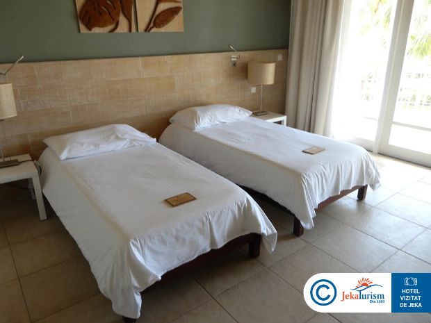 Poze Victoria Beachcomber Resort & Spa 10