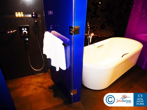 Poze W The Palm Emiratele Arabe