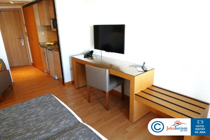 Poze Zafiro Tropic 7