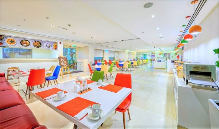 Ramada Hotels & Suites By Wyndham Jbr Emiratele Arabe