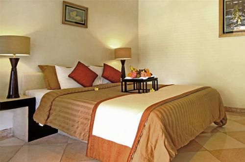 Villa Seminyak Estate And Spa 15