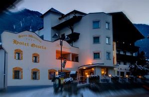 Hotel GISELA MIT LANDHAUS OTZTAL