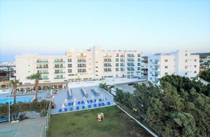 Hotel KAPETANIOS BAY PROTARAS