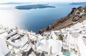 Hotel ON THE ROCKS SANTORINI