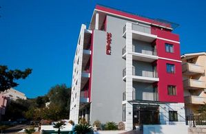Hotel PETROVAC PETROVAC