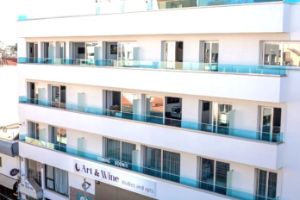 Hotel Art & Wine Studios And Apts Larnaca