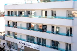 Hotel Art & Wine Studios And Apts Larnaca