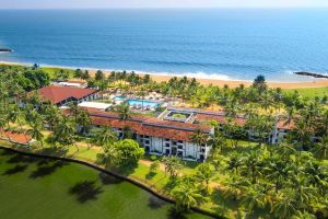 Hotel Avani Kalutara Resort And Spa Kalutara