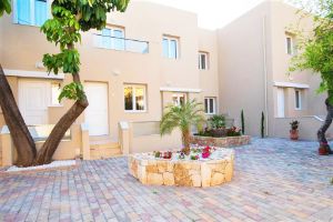 Hotel Blue Sky Apartments Creta