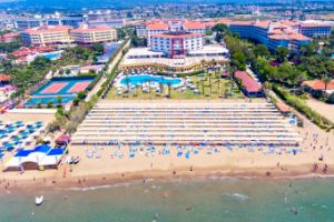 Hotel Cesars Side Side