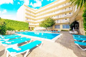 Hotel Checking  Pineda Costa Brava