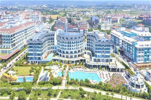 Hotel Commodore Elite Suites & Spa Side