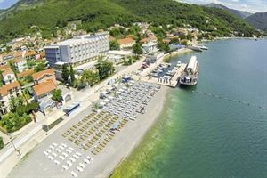 Hotel Carine Delfin Bijela