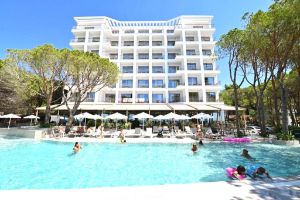 Hotel Fllad Resort & Spa Durres