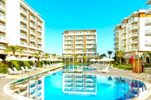 Hotel Greenwood Suites Resort Lara