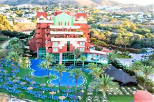 Hotel Holiday World Riwo Costa Del Sol