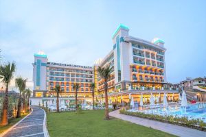 Hotel Luna Blanca Resort And Spa Side