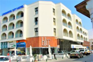 Hotel Livadhiotis City Larnaca