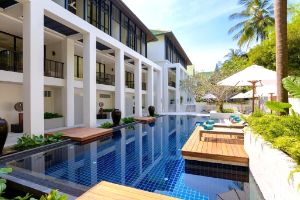 Hotel Outrigger Surin Beach Phuket