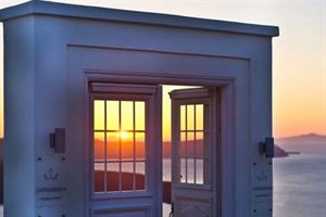 Hotel Petit Palace Santorini