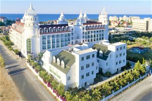 Hotel Side Crown Serenity Side