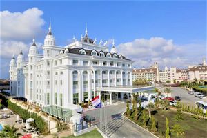 Hotel Side Royal Palace Side