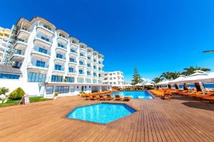 Hotel Saranda Palace Sarande