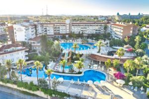 Hotel Seaden Corolla Side