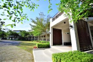 Hotel The Touch Green Naiyang Phuket